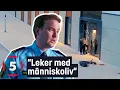 Lagu Fångat på polisens kamera | Maskerade män placerar TERMOSBOMBER utanför byggnad | Kanal 5 Sverige