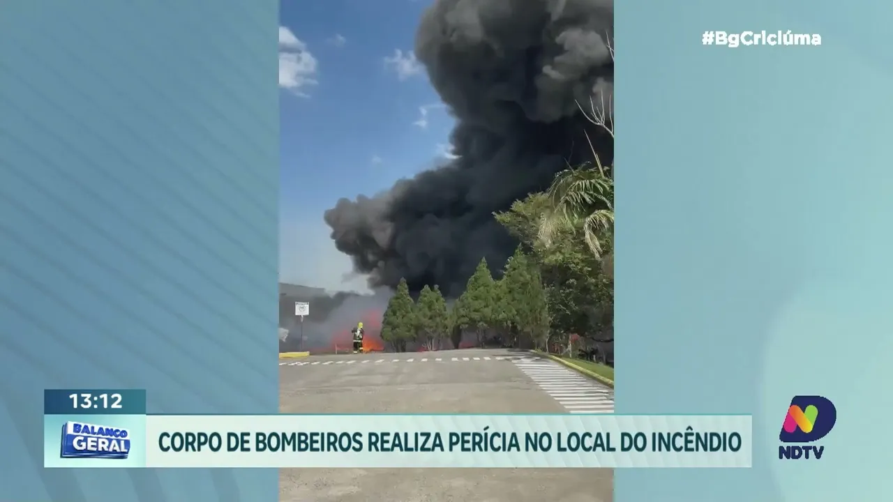 Perícia dos bombeiros avalia danos causados por incêndio em Criciúma