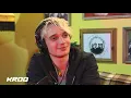 Badflower on Bare Butts and 'Big Bang Theory' in New 'Heroin' Video