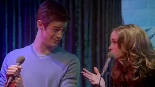 the flash 1x12 barry and caitlin and the bar