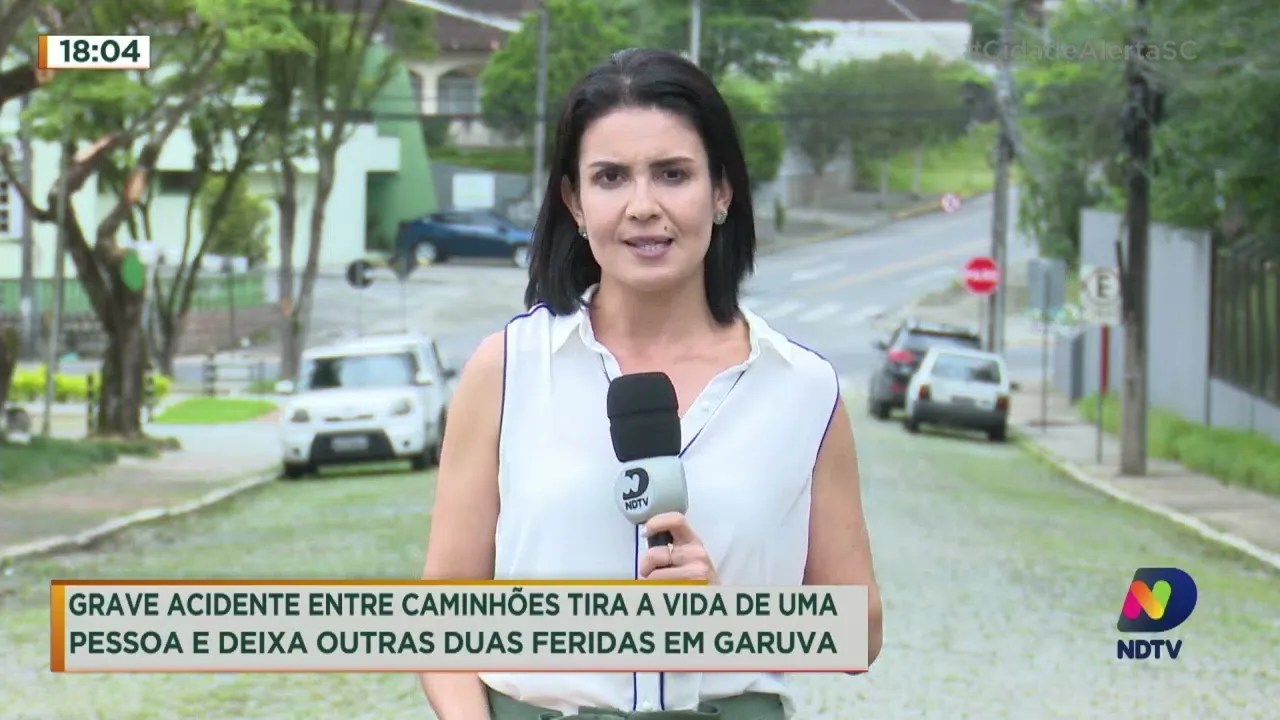 Grave acidente entre caminhões tira a vida de uma pessoa e deixa outras duas feridas em Garuva