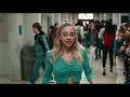 Euphoria S02E03 Cassie dressing up as Maddy to impress Nate