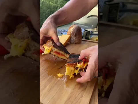 Tomato Grilled Cheese 🍅 🧀