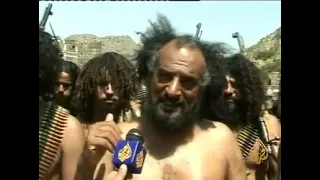 يافع قريه تلب حسن الحميري يرفضون ارتدا الملابس اتباعا ومسانده لشيخهم المتوفي دندنها