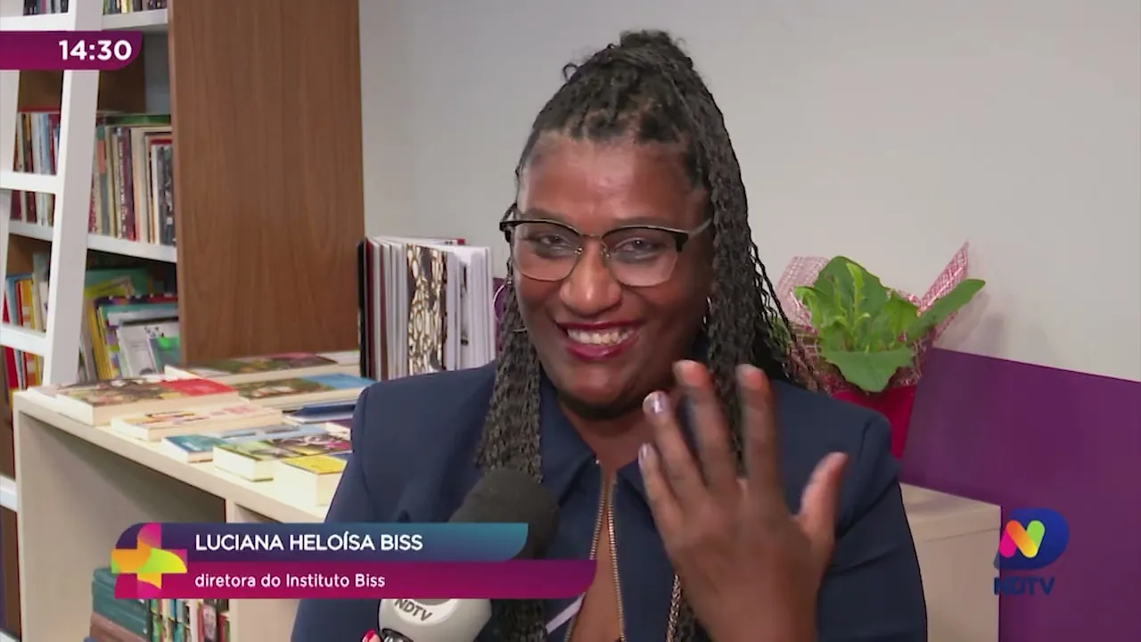 Mulheres recebem orientação para o mercado de trabalho