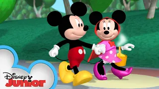 minnie mouse is red riding hood mickey mornings mickey mouse clubhouse disneyjr