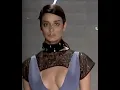 Download Lagu JANUCHA BY JALE HÜRDOĞAN Fall 2014 Istanbul - Fashion Channel