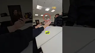 لا تعبث مع هذا المعلم 