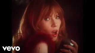 Carly Rae Jepsen - Don’t Leave Me on the Dance Floor (Late Night Version)