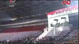 berkibar benderaku agnes monica dan 5 ribu paduan suara ui