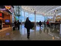 Seattle International Airport SeaTac - great airport with a beautiful central terminal