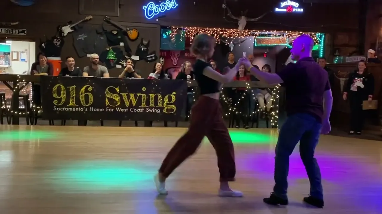 Nick Hughes & Brittany Schiro @ 916 Swing (12/20/22)