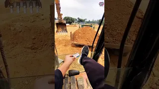 بيستخدم الالعاب النارية في العمل   دندنها