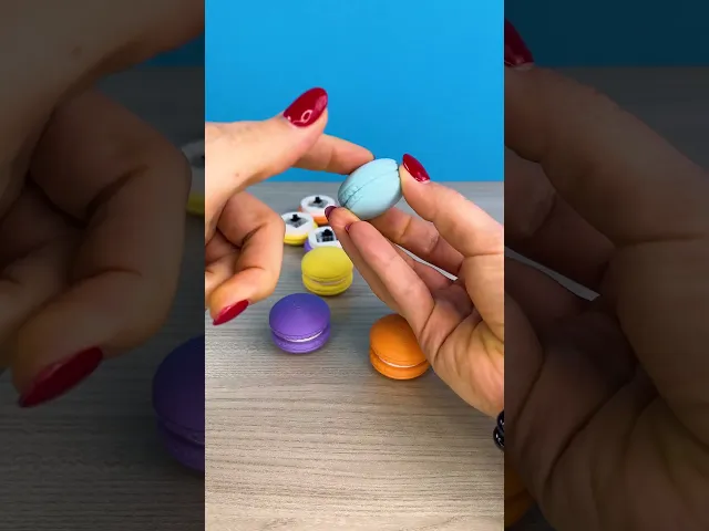 Clicky Macaron Keychain, Clicker Toy video thumbnail
