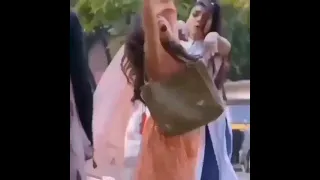 ماهيرا تدفع بريتا وشريستي تنقذها لايك واشتراك بلقناه بليزز 