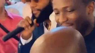 kcee performing his new song culture praise with emoney at a wedding with jowizaza kcee emoney