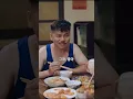가난한 학생, 고백 실패 후 마음을 이해해주는 선배를 만나고, 수능 후 집안이 전국 최고 부자임을 알게 된다. 신분을 숨기고 선배와 사랑을 이룬다