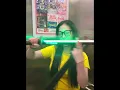 Download Lagu Welke jongen kan een lichtzwaard met vonken weigeren? Lichtzwaard Cool Spark-zwaard Speelgoed dat...