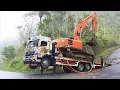 Download Lagu Hino Self Loader Truck Transporting Hitachi Zaxis 200 Excavator
