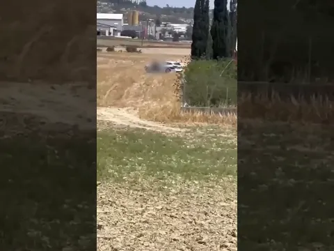 Video Thumbnail: Σάλος στην Αστυνομία: Βίντεο με ερωτικές περιπτύξεις σε περιπολικό, μέρα-μεσημέρι και σε κοινή θέα
