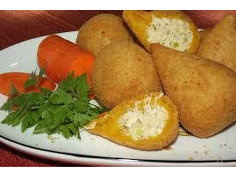 RECEITA DE COXINHA DE FRANGO MASSA DE BATATA