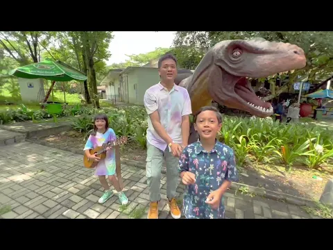 Download MP3 Mr.Popolo feat. Raga Hanoto - Dino Song (Video Clip)