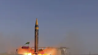 إيران تزيح الستار عن صاروخ باليستي جديد  يصعب استهدافه  دندنها