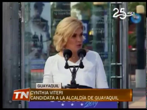 Oficializan candidatura de Cynthia Viteri a la alcaldía