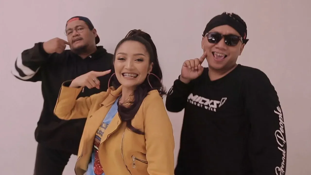 Nadaa - Visi Misi Foya Foya (Prod. by Rapper Kampung) [ Music Video ]