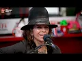 LIVE PERFORMANCE - Linda Perry (4 Non Blondes) - 'What's Up' from the TFI Unplugged Studio