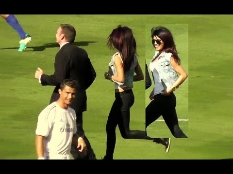 Download MP3 Priyanka Chopra + Cristiano Ronaldo at Dodger Stadium Los Angeles - Real Madrid vs Everton