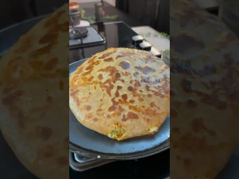 PIZZA Paratha 🍕❤️🍕 #paratha #paratharecipe #pizzaparatha #breakfastrecipe #parathareceipe