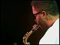 Miles Davis - Perfect Way (Miles Davis with Kenny Garret in Gasteig Philharmonie, 1988)