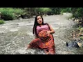 Download Lagu seconds of a 9-month pregnant woman giving birth alone in the river - pregnant movie scene