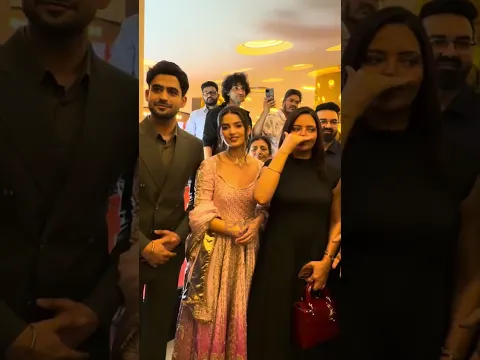 Satinder Satti arrives at the premiere of Bol Bhawein Na Bol film.