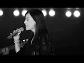 Ebru Gündeş - Ben Aşkı Ölümsüz Bilenlerdenim (Canlı Performans)