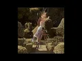 Laufey - How I Get (SLOWED + REVERB)