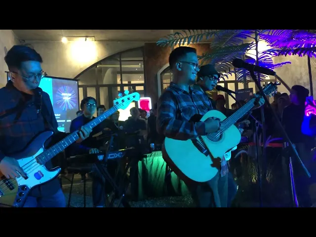 Download MP3 Rumahsakit - Duniawi (Acoustic Live at Berkala Coffee Ampera, Jakarta 15/9/2023)