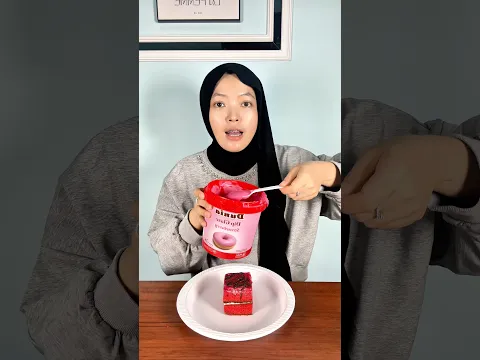Dekorasi kue stroberi beri