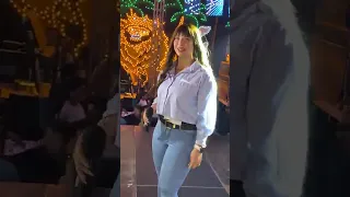 الحلويات كلها هنا الشقية ت  وت  ا     ال ع م ده دندنها