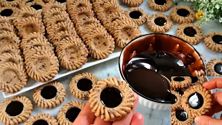 جديد حلوة المراية ترند حلويات العيد بيضة واحدة وثلث كأس زيت 68 حبة بذوق جديد ضروري تجربوها كتحممق 