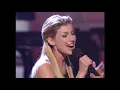 Faith Hill - This Kiss (Live)