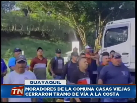 Moradores de La Comuna Casas Viejas cerraron tramo de vía a La Costa