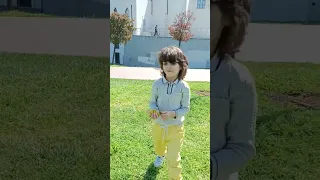 انت اختي ونور عيني 