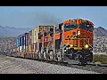 Download Lagu ENORMOUS 15,000 FT HIGH SPEED BNSF Intermodal Double Stack Freight Trains In The California Desert 1