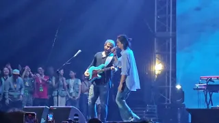 "Seberapa Pantas & Hari Bersamanya" Sheila On 7 at PestaPora Jakarta 2023