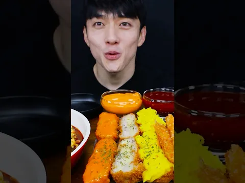 180cm 95kg 유지어터 먹방 미역불닭탕면 & 치즈돈까스 & 군만두 먹방 SPICY FIRE NOODLES STEW & CHEESE PORK CUTLET MUKBANG