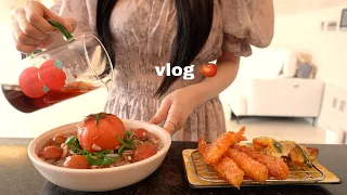 vlog | 집순이가 여름을 보내는 방법 ☀️ ☁️ 🍃 토마토 냉소바, 새우튀김 🍤 야식으로 쪽갈비 구이 | 알차게 보낸 자취생 24시간 일상
