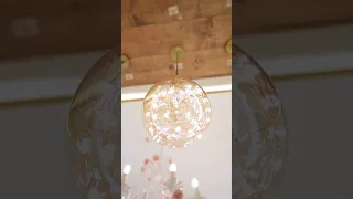 ثريا علاقية ذهبية مع نقط LED مضيئة من متجر فانوس للإنارة 