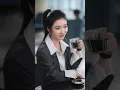 她為逃離原生家庭和高冷老闆契約結婚，甚至婚前就定好了離婚規則！誰知她真遞上離婚協議時，男人卻當場反悔，死活不肯放她走！